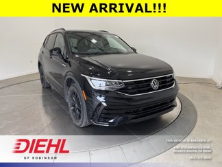 Used 2022 Volkswagen Tiguan SE R-Line image 1