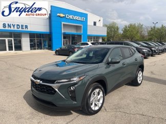 New 2025 Chevrolet Trax LS w/ LS Convenience Package image 1