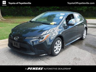 Certified 2022 Toyota Corolla LE image 1