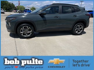 New 2025 Chevrolet Trax LT w/ LT Convenience Package image 1
