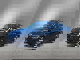 Used 2024 Hyundai Elantra Limited image 1