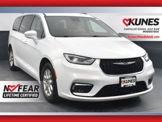 Used 2022 Chrysler Pacifica Touring-L image 1