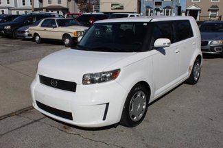 Used 2009 Scion xB image 1