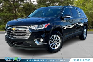 Used 2020 Chevrolet Traverse LT image 1