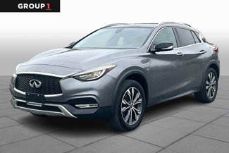 Used 2017 INFINITI QX30 Premium image 1