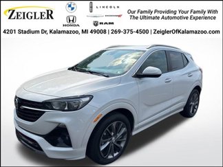 Used 2022 Buick Encore GX Preferred w/ Sport Touring Package image 1