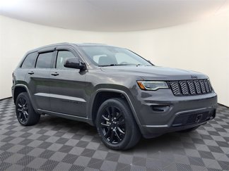 Used 2021 Jeep Grand Cherokee Laredo X image 1