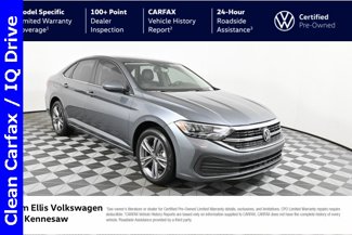 Certified 2022 Volkswagen Jetta SE image 1