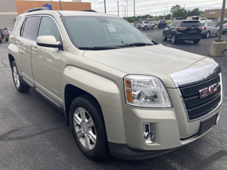 Used 2015 GMC Terrain SLT image 1