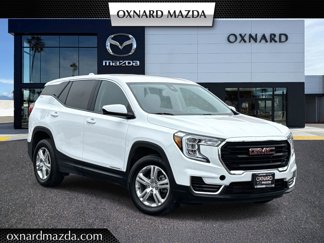 Used 2024 GMC Terrain SLE image 1