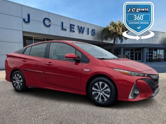 Used 2020 Toyota Prius Prime Limited image 1
