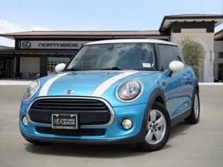 Used 2018 MINI Cooper 2-Door Hardtop image 1