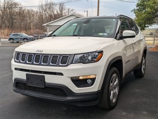 Used 2018 Jeep Compass Latitude w/ Cold Weather Group image 1