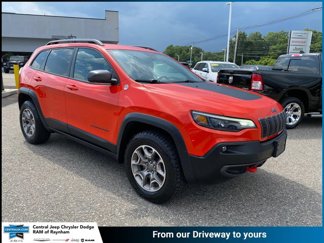 Used 2021 Jeep Cherokee Trailhawk image 1