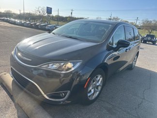 Used 2017 Chrysler Pacifica Touring Plus w/ Tire & Wheel Group image 1