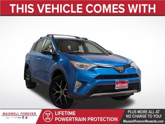 Used 2018 Toyota RAV4 SE image 1