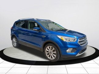 Used 2017 Ford Escape Titanium video 1