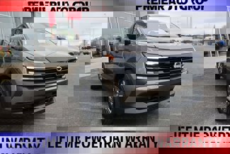New 2025 Nissan Kicks S image 1