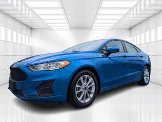 Used 2020 Ford Fusion SE image 1
