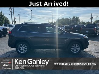 Used 2017 Jeep Cherokee Latitude w/ Comfort/Convenience Group image 1