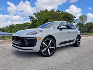 Used 2022 Porsche Macan image 1
