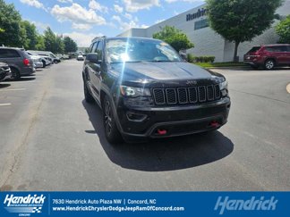 Used 2017 Jeep Grand Cherokee Trailhawk image 1