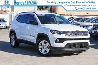 Used 2022 Jeep Compass Latitude image 1