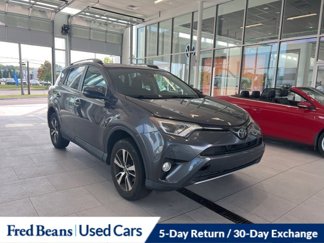 Used 2017 Toyota RAV4 XLE image 1