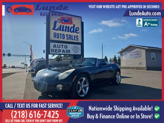 Used 2006 Pontiac Solstice Convertible w/ Premium Package image 1