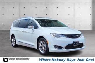 Used 2018 Chrysler Pacifica Limited image 1