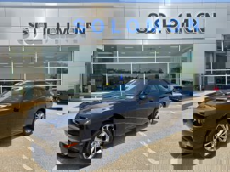 Used 2020 Dodge Challenger SXT w/ Cold Weather Group image 1