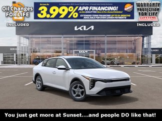 New 2025 Kia K4 LXS image 1
