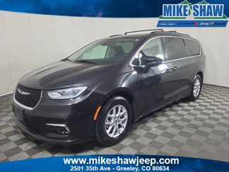 Certified 2022 Chrysler Pacifica Touring-L image 1