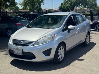 Used 2013 Ford Fiesta SE image 1