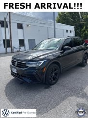 Used 2023 Volkswagen Tiguan SE R-Line image 1