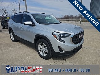 Used 2018 GMC Terrain SLE w/ Driver Convenience Package image 1