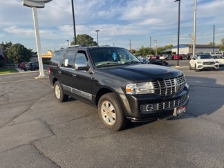 Used 2014 Lincoln Navigator 4WD image 1