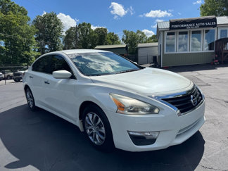 Used 2014 Nissan Altima 2.5 S image 1