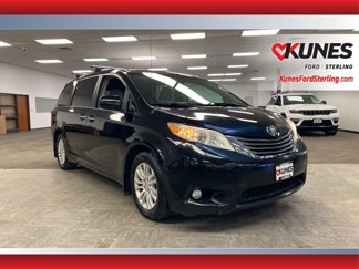 Used 2013 Toyota Sienna XLE image 1