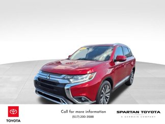 Used 2020 Mitsubishi Outlander SEL image 1