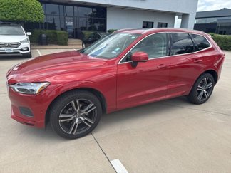 Used 2019 Volvo XC60 T5 Momentum w/ Premium Package image 1