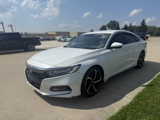 Used 2020 Honda Accord Sport image 1