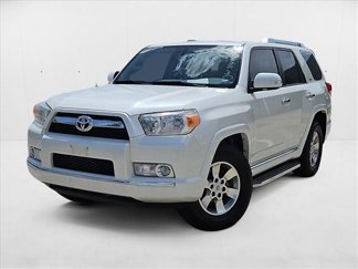 Used 2013 Toyota 4Runner SR5 image 1