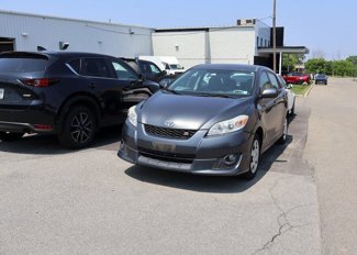 Used 2010 Toyota Matrix S image 1