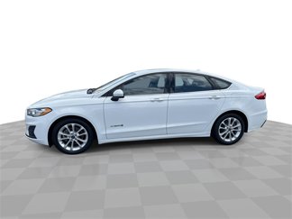 Used 2019 Ford Fusion SE image 1