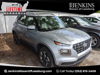 Used 2023 Hyundai Venue SEL image 1