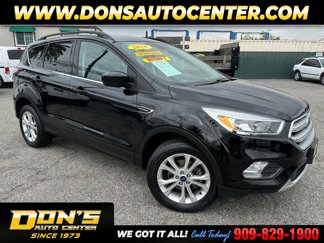 Used 2018 Ford Escape SE image 1