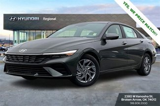 New 2025 Hyundai Elantra Sport image 1