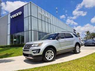 Used 2017 Ford Explorer XLT w/ Equipment Group 202A image 1