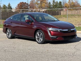 Used 2018 Honda Clarity Touring image 1
